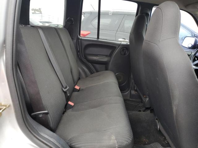Photo 10 from auction – 2004 JEEP LIBERTY with VIN 1J4GL48K14W252646