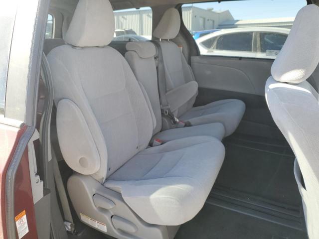 Photo 11 from auction – 2016 TOYOTA SIENNA LE with VIN 5TDKK3DC4GS714438