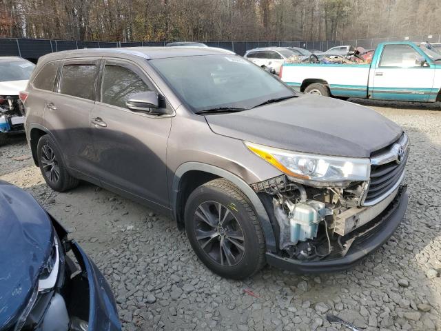 Photo 4 from auction – 2016 TOYOTA HIGHLANDER with VIN 5TDJKRFH9GS240574