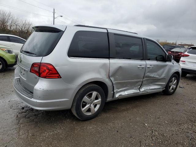 Photo 3 from auction – 2011 VOLKSWAGEN ROUTAN SE with VIN 2V4RW3DG9BR804746