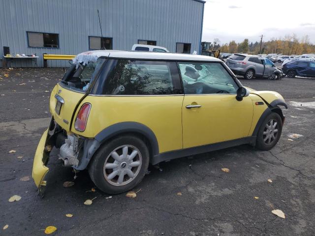 Photo 3 from auction – 2004 MINI COOPER with VIN WMWRC334X4TJ61472