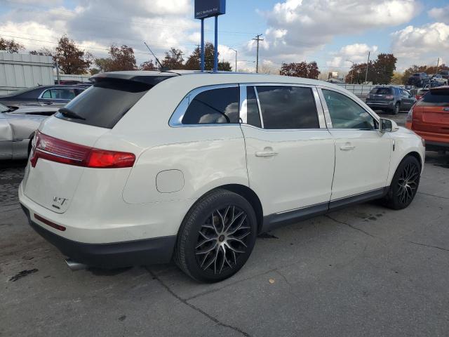 صورة رقم 3 من المزاد - 2012 LINCOLN MKT مع VIN 2LMHJ5AT5CBL51902