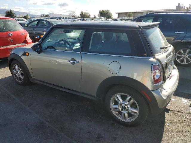 Photo 2 from auction – 2011 MINI COOPER with VIN WMWSU3C58BT094617