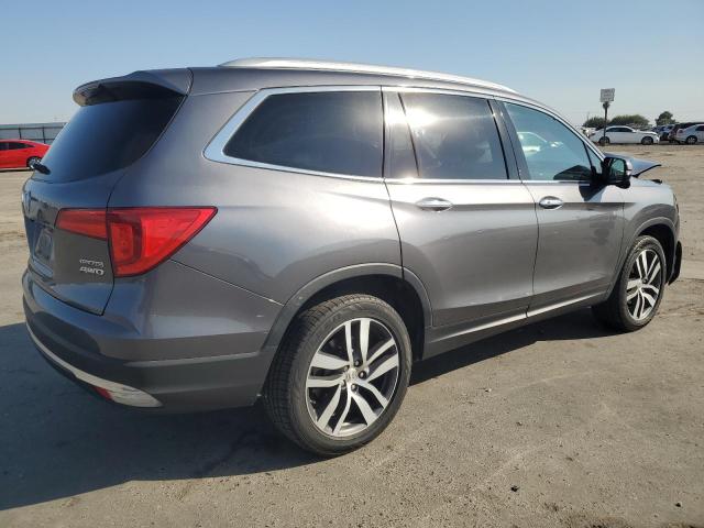 Photo 3 from auction – 2017 HONDA PILOT TOUR with VIN 5FNYF6H97HB095015