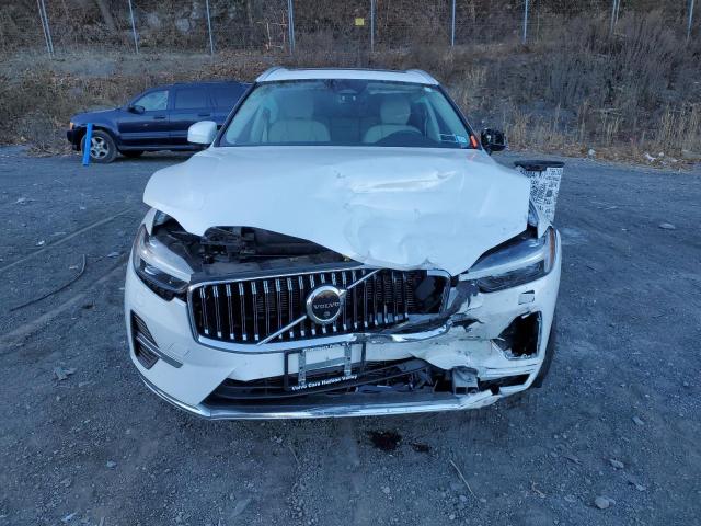 Photo 5 from auction – 2023 VOLVO XC60 PLUS with VIN YV4L12RN3P1332598