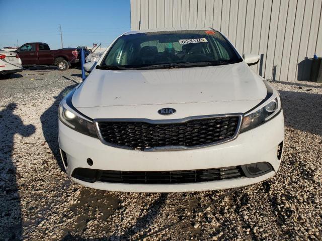 Photo 5 from auction – 2018 KIA FORTE LX with VIN 3KPFL4A70JE263960
