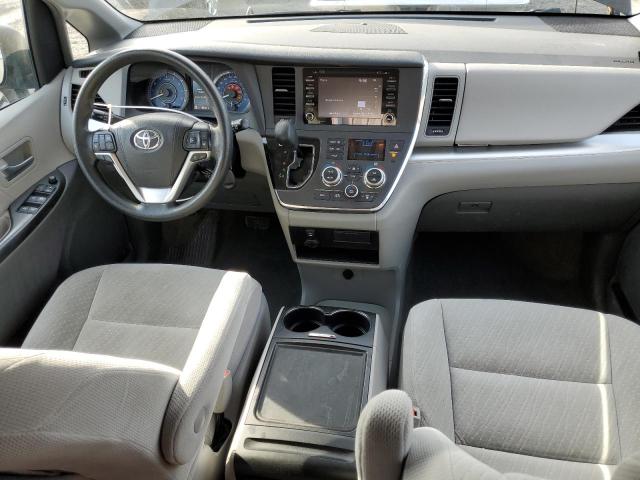 Photo 8 from auction – 2018 TOYOTA SIENNA with VIN 5TDKZ3DC7JS921022