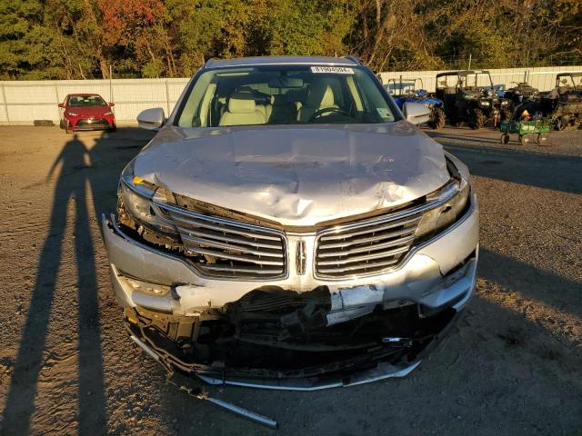 Photo 5 from auction – 2016 LINCOLN MKC RESERV with VIN 5LMCJ3C90GUJ01377