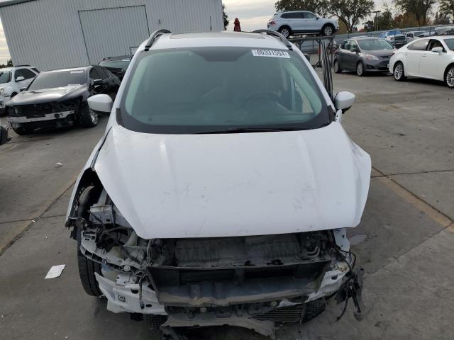 Photo 5 from auction – 2017 FORD ESCAPE SE with VIN 1FMCU0G90HUD96520