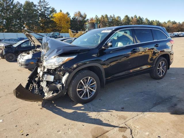 TOYOTA HIGHLANDER 2018 with VIN 5TDJZRFHXJS886225 - Photo from auction