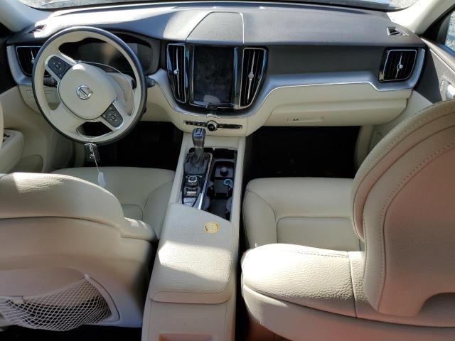 Photo 8 from auction – 2019 VOLVO XC60 T5 MO with VIN LYV102DK3KB252102