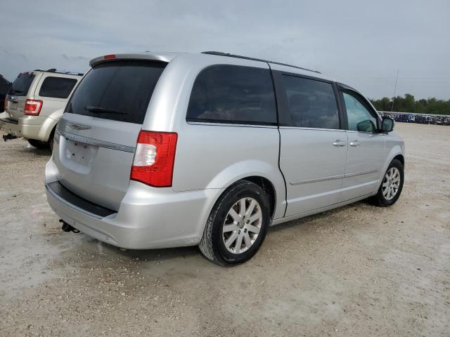 Photo 3 from auction – 2011 CHRYSLER TOWN & COU with VIN 2A4RR8DG1BR758256
