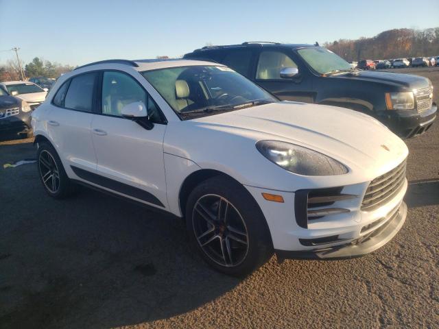Фото 4 с аукциона – 2019 PORSCHE MACAN S с VIN WP1AB2A53KLB33601