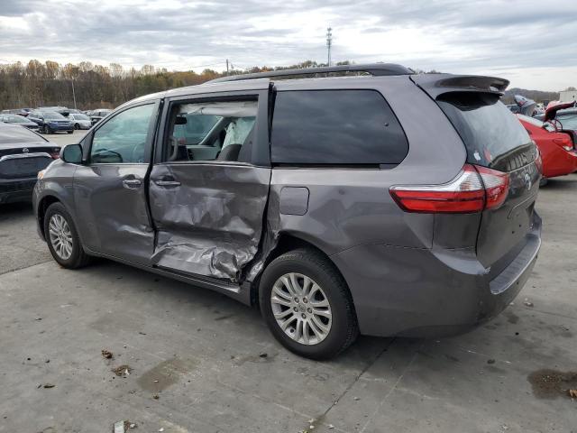 Photo 2 from auction – 2017 TOYOTA SIENNA XLE with VIN 5TDYZ3DC0HS814494
