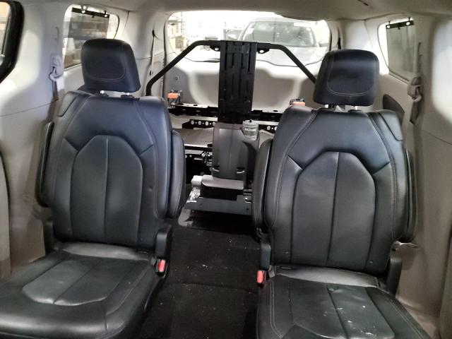 Photo 10 from auction – 2018 CHRYSLER PACIFICA T with VIN 2C4RC1BG8JR317823