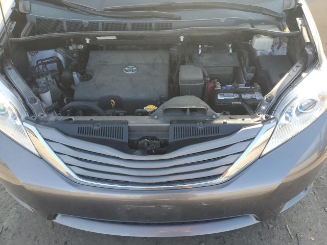 Photo 12 from auction – 2011 TOYOTA SIENNA XLE with VIN 5TDYK3DC4BS169828