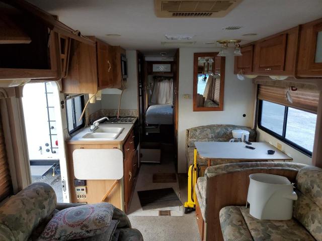 Photo 6 from auction – 2000 COACH CATALINA with VIN 3FCMF53S0XJA31770