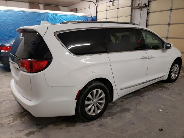 Photo 3 from auction – 2019 CHRYSLER PACIFICA T with VIN 2C4RC1BG5KR547949