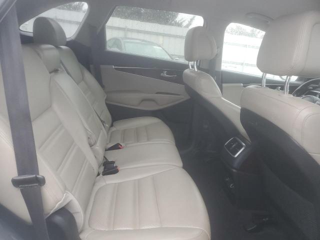 Photo 11 from auction – 2016 KIA SORENTO EX with VIN 5XYPH4A58GG084064