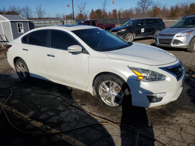 Photo 4 from auction – 2015 NISSAN ALTIMA 2.5 with VIN 1N4AL3AP2FN307230