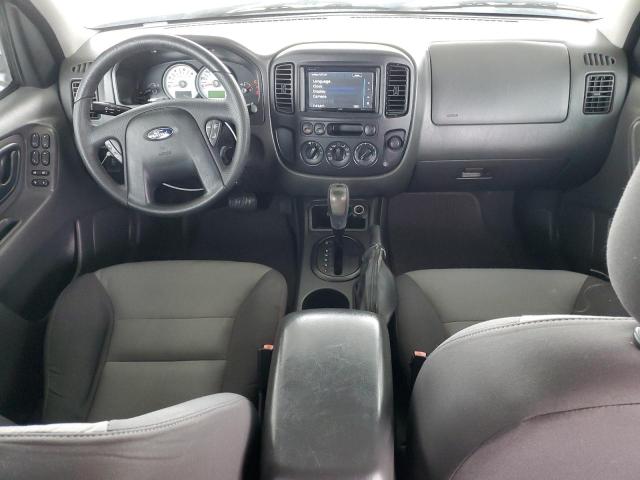 Photo 8 from auction – 2005 FORD ESCAPE with VIN 1FMYU02Z25KA94702