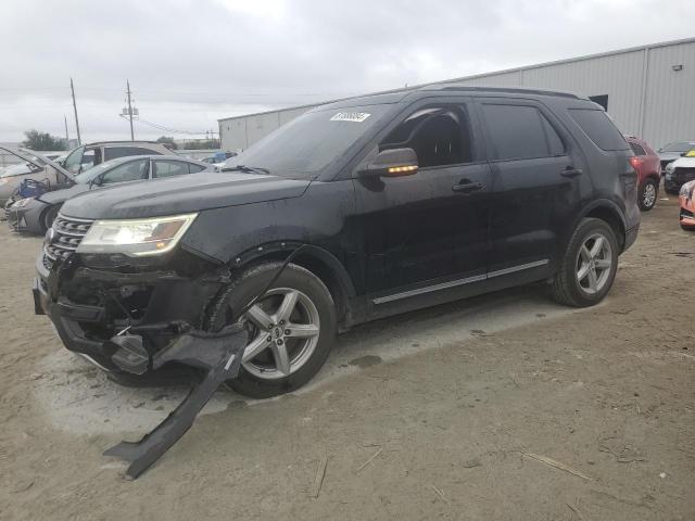 FORD EXPLORER X 2017 with VIN 1FM5K7D87HGD96290 - Photo from auction