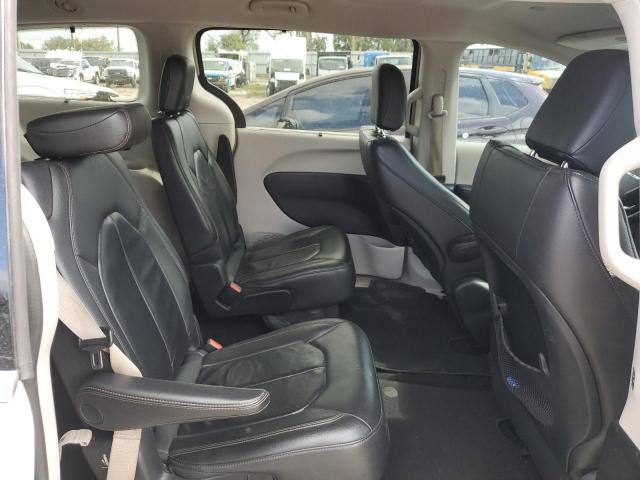 Photo 11 from auction – 2017 CHRYSLER PACIFICA T with VIN 2C4RC1BGXHR713259