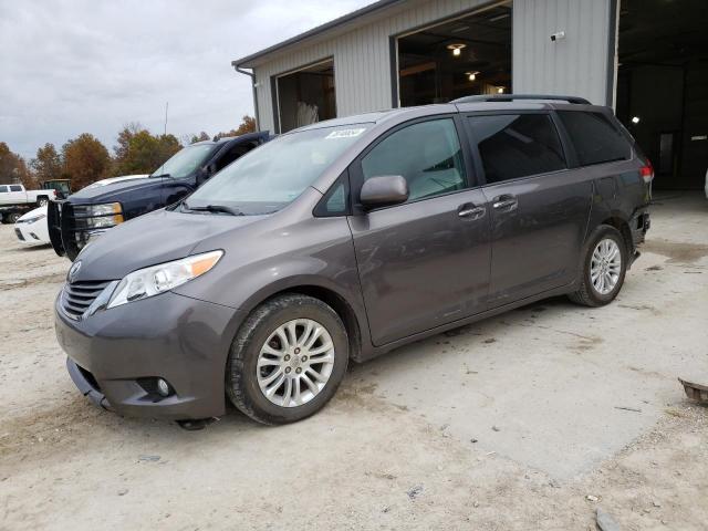 TOYOTA SIENNA XLE 2013 with VIN 5TDYK3DC8DS328403 - Photo from auction