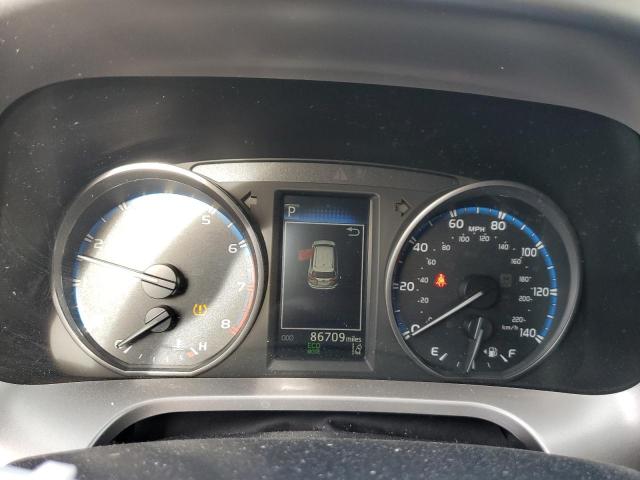 Photo 9 from auction – 2018 TOYOTA RAV4 LE with VIN JTMZFREV0JJ199464