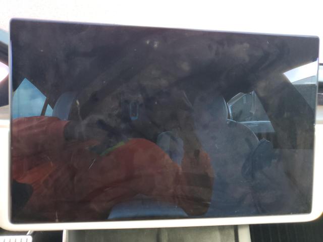 Photo 9 from auction – 2022 TESLA MODEL S with VIN 5YJSA1E56NF487004