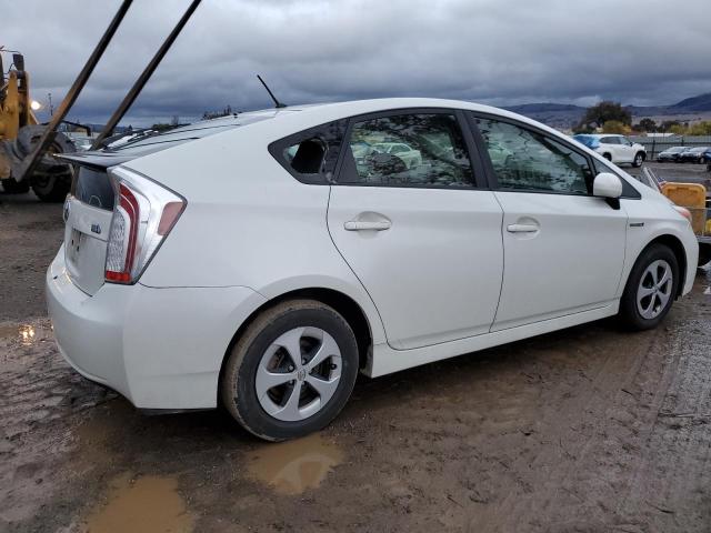 Photo 3 from auction – 2015 TOYOTA PRIUS with VIN JTDKN3DU1F1951688