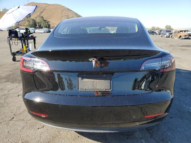 Photo 6 from auction – 2018 TESLA MODEL 3 with VIN 5YJ3E1EA2JF171907