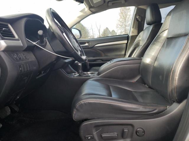 Photo 7 from auction – 2019 TOYOTA HIGHLANDER with VIN 5TDJZRFH3KS565158