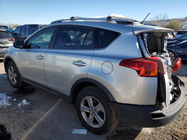 Photo 2 from auction – 2015 TOYOTA RAV4 XLE with VIN JTMRFREV4FJ045153