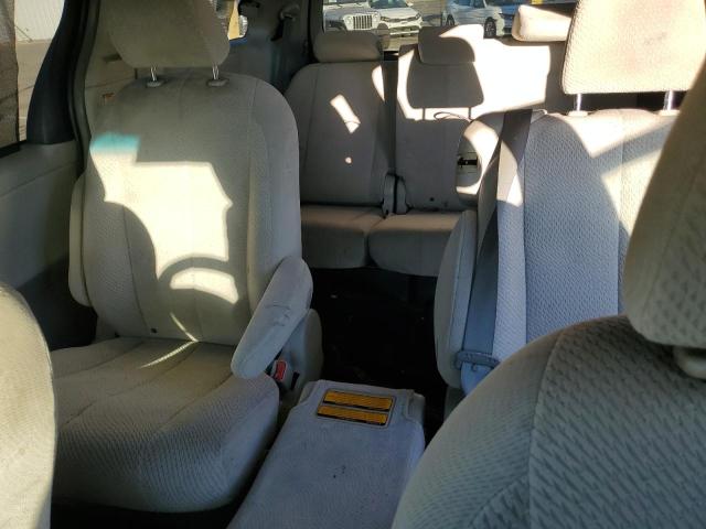 Photo 10 from auction – 2012 TOYOTA SIENNA LE with VIN 5TDKK3DC1CS212755