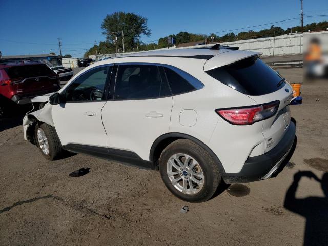 Photo 2 from auction – 2020 FORD ESCAPE SE with VIN 1FMCU0G61LUA33724
