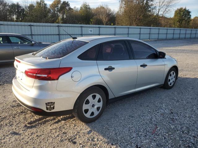 Photo 3 from auction – 2018 FORD FOCUS S with VIN 1FADP3E29JL256040