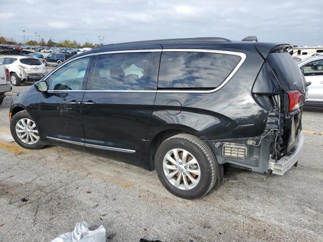 Photo 2 from auction – 2017 CHRYSLER PACIFICA T with VIN 2C4RC1BG0HR832261