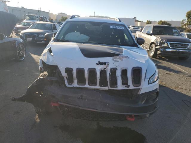 Photo 5 from auction – 2016 JEEP CHEROKEE T with VIN 1C4PJMBS0GW183635