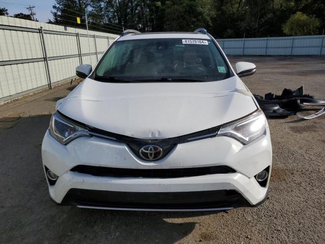Photo 5 from auction – 2017 TOYOTA RAV4 XLE with VIN JTMWFREV7HJ103889