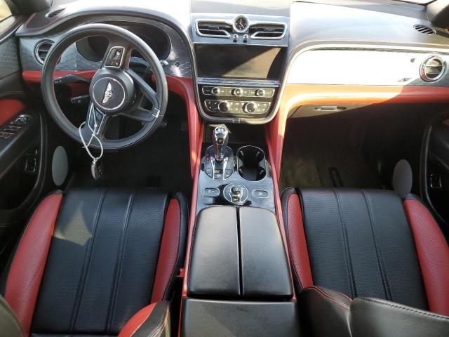 Photo 8 from auction – 2022 BENTLEY BENTAYGA with VIN SJAAM2ZV9NC013534