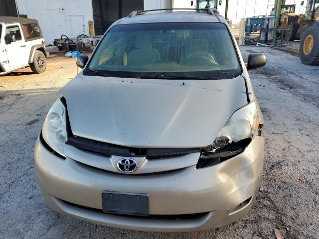 Photo 5 from auction – 2010 TOYOTA SIENNA CE with VIN 5TDZK4CC4AS289901