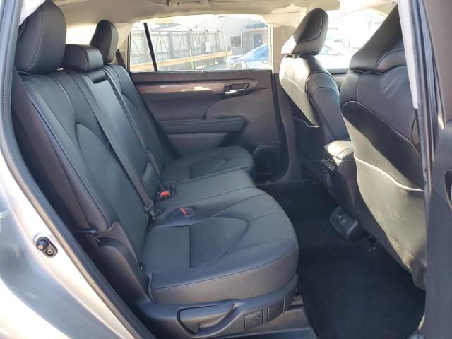 Photo 11 from auction – 2022 TOYOTA HIGHLANDER with VIN 5TDYZRAH9NS109451
