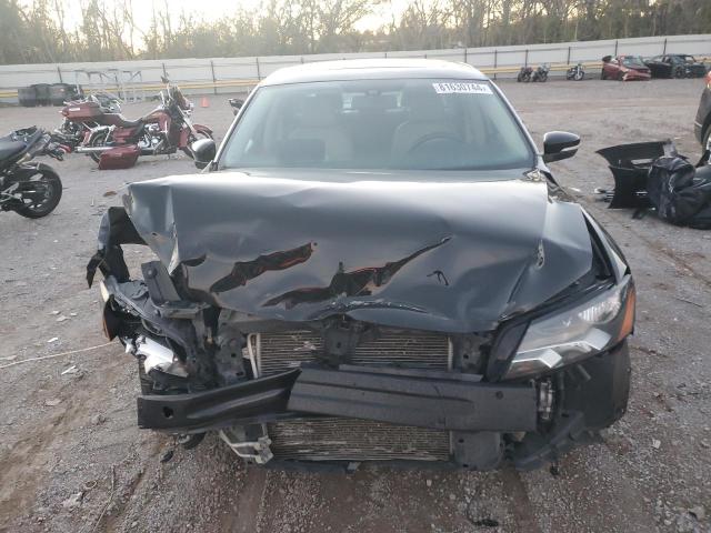 Photo 5 from auction – 2015 VOLKSWAGEN PASSAT SE with VIN 1VWBT7A30FC004152