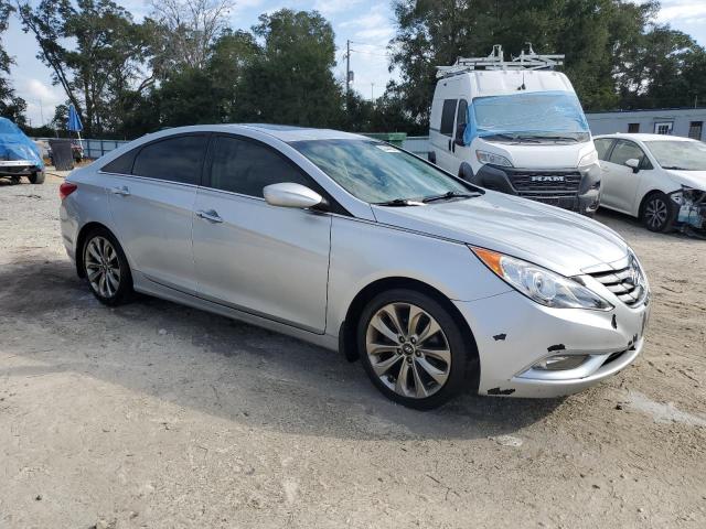 Photo 4 from auction – 2013 HYUNDAI SONATA SE with VIN 5NPEC4AC8DH624909