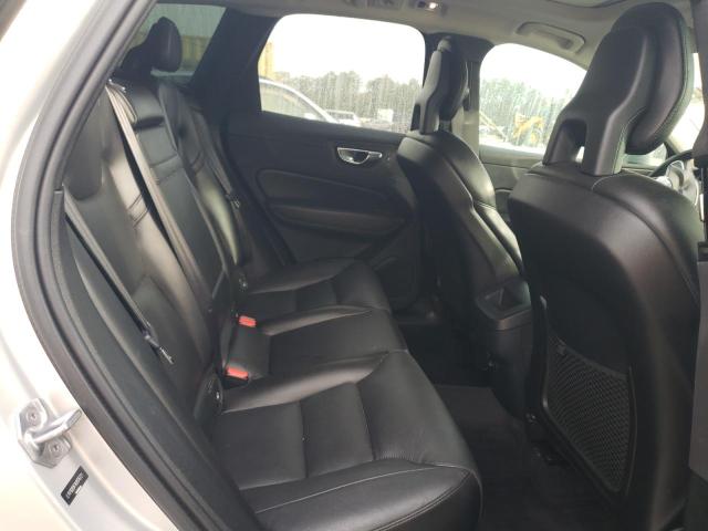 Photo 11 from auction – 2019 VOLVO XC60 T5 MO with VIN LYV102DK1KB176721