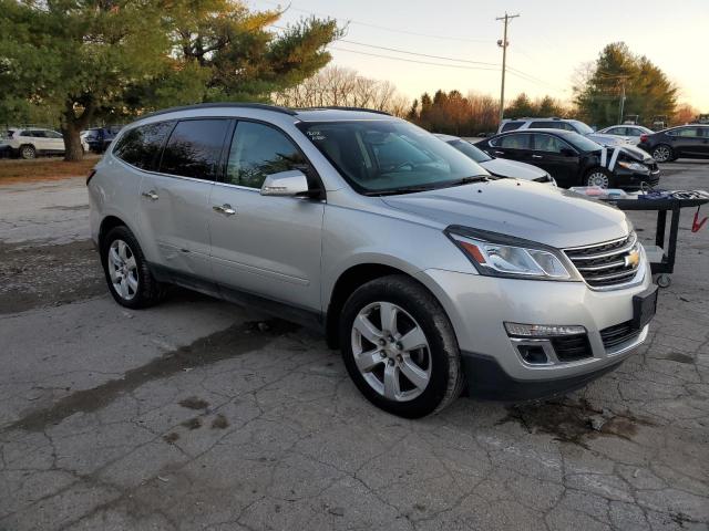 Photo 4 from auction – 2017 CHEVROLET TRAVERSE L with VIN 1GNKRGKD0HJ120112