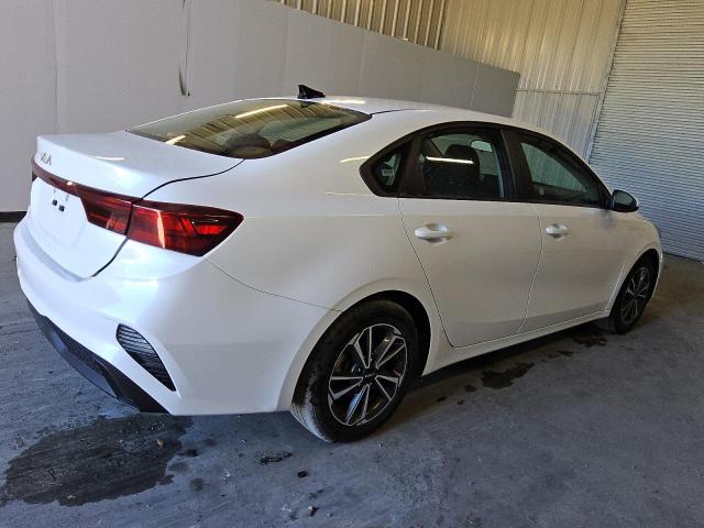Photo 3 from auction – 2022 KIA FORTE FE with VIN 3KPF24AD5NE421661
