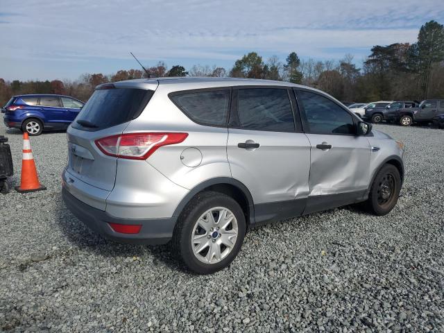 Снимка 3 от търг – 2014 FORD ESCAPE S с VIN 1FMCU0F74EUD22013