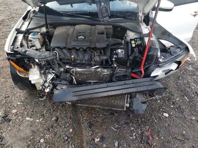 Photo 11 from auction – 2013 VOLKSWAGEN PASSAT S with VIN 1VWAP7A36DC137916